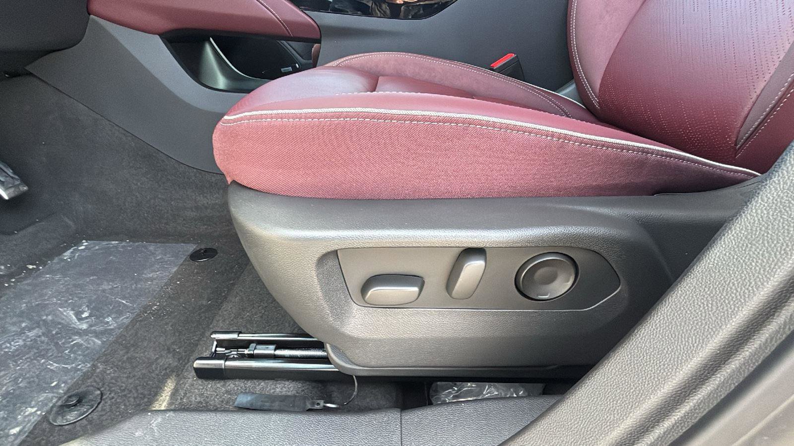 New 2026 Buick Envision Sport Touring image 21