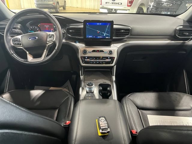 Used 2020 Ford Explorer XLT w/ Equipment Group 202A AWD/4WD image 5
