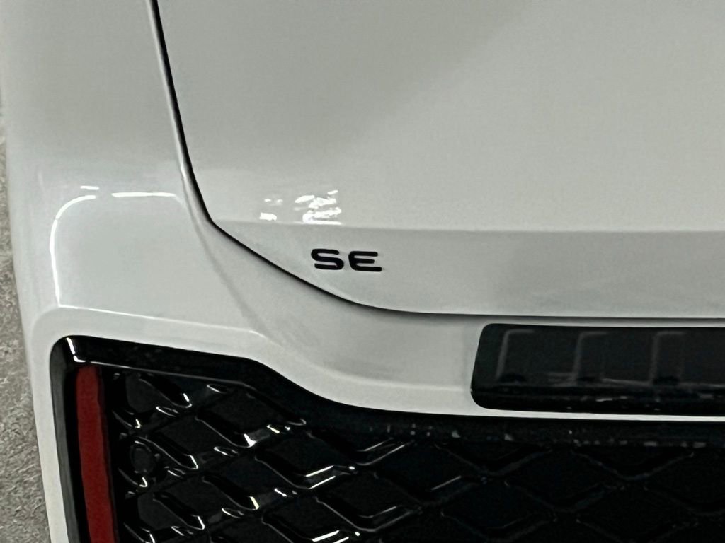 New 2026 Volkswagen Tiguan SE R-Line image 37