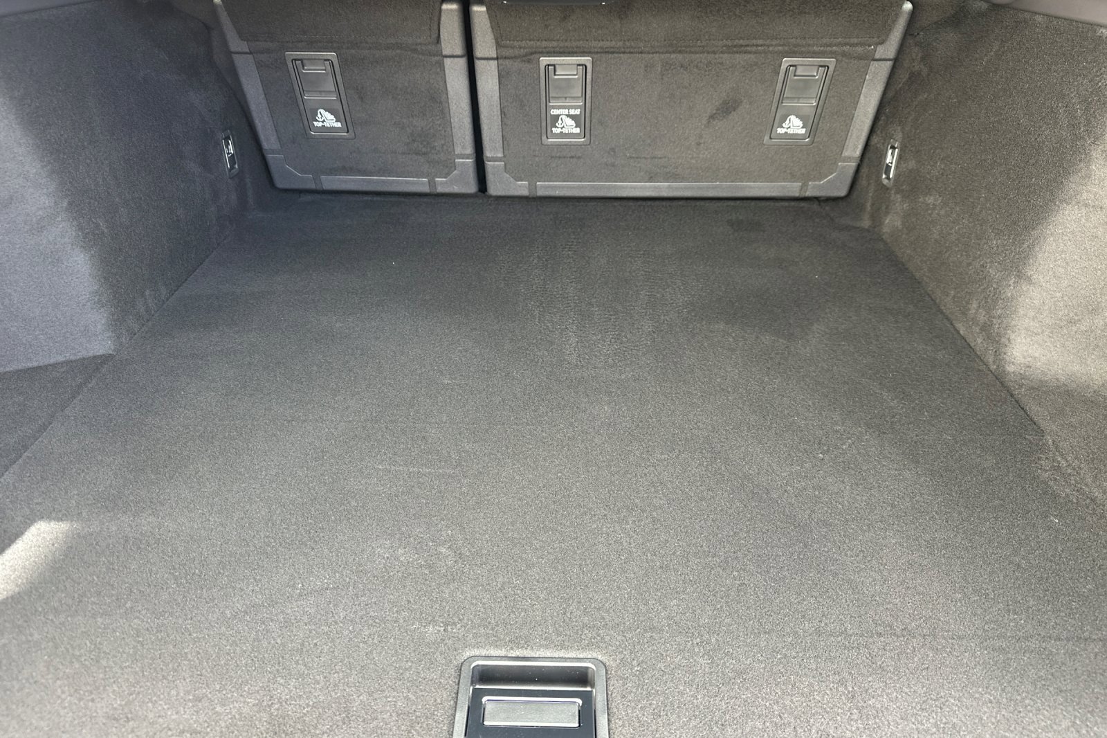 New 2025 Toyota Crown Signia image 17