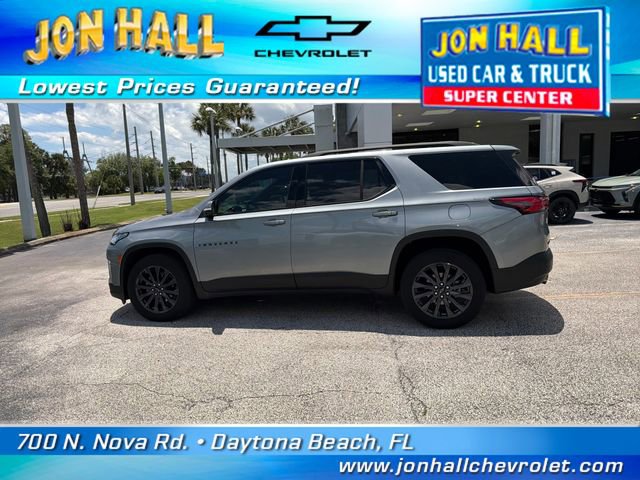 Used 2023 Chevrolet Traverse RS FWD image 6
