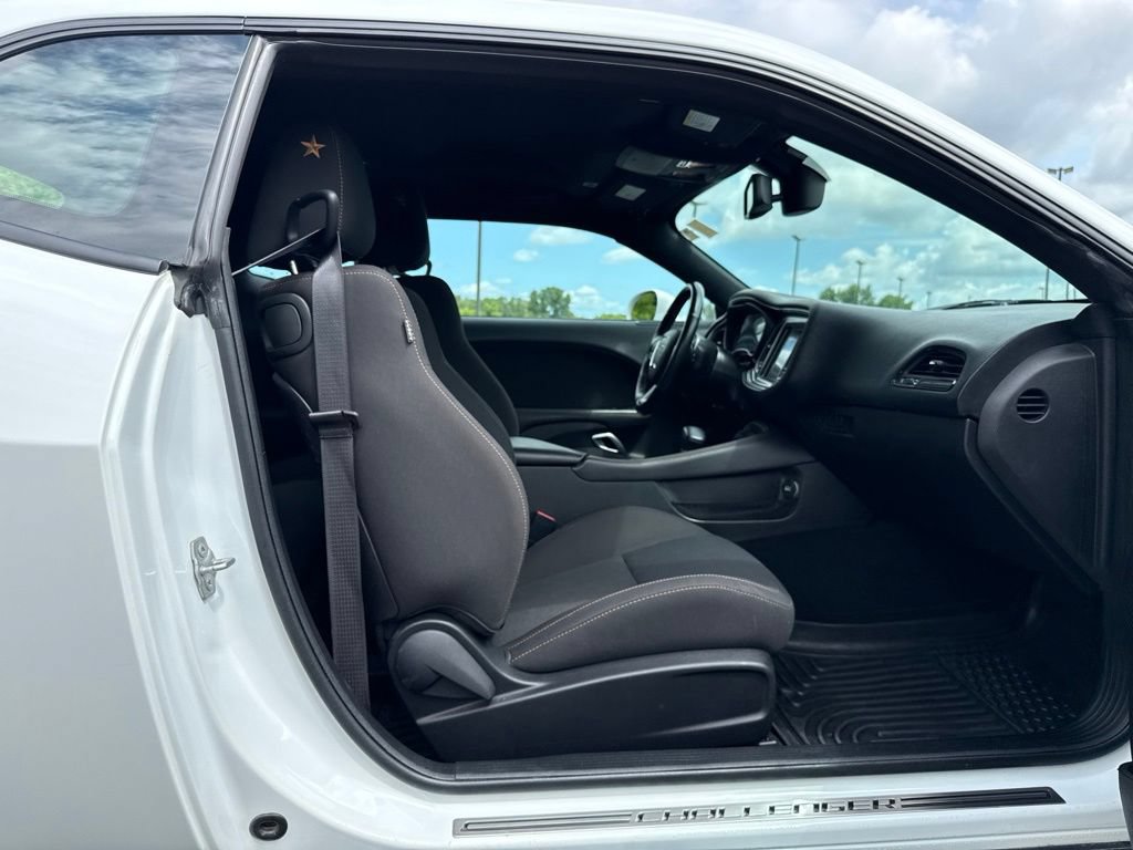 Used 2019 Dodge Challenger R/T Scat Pack w/ Stars & Stripes Edition RWD image 11