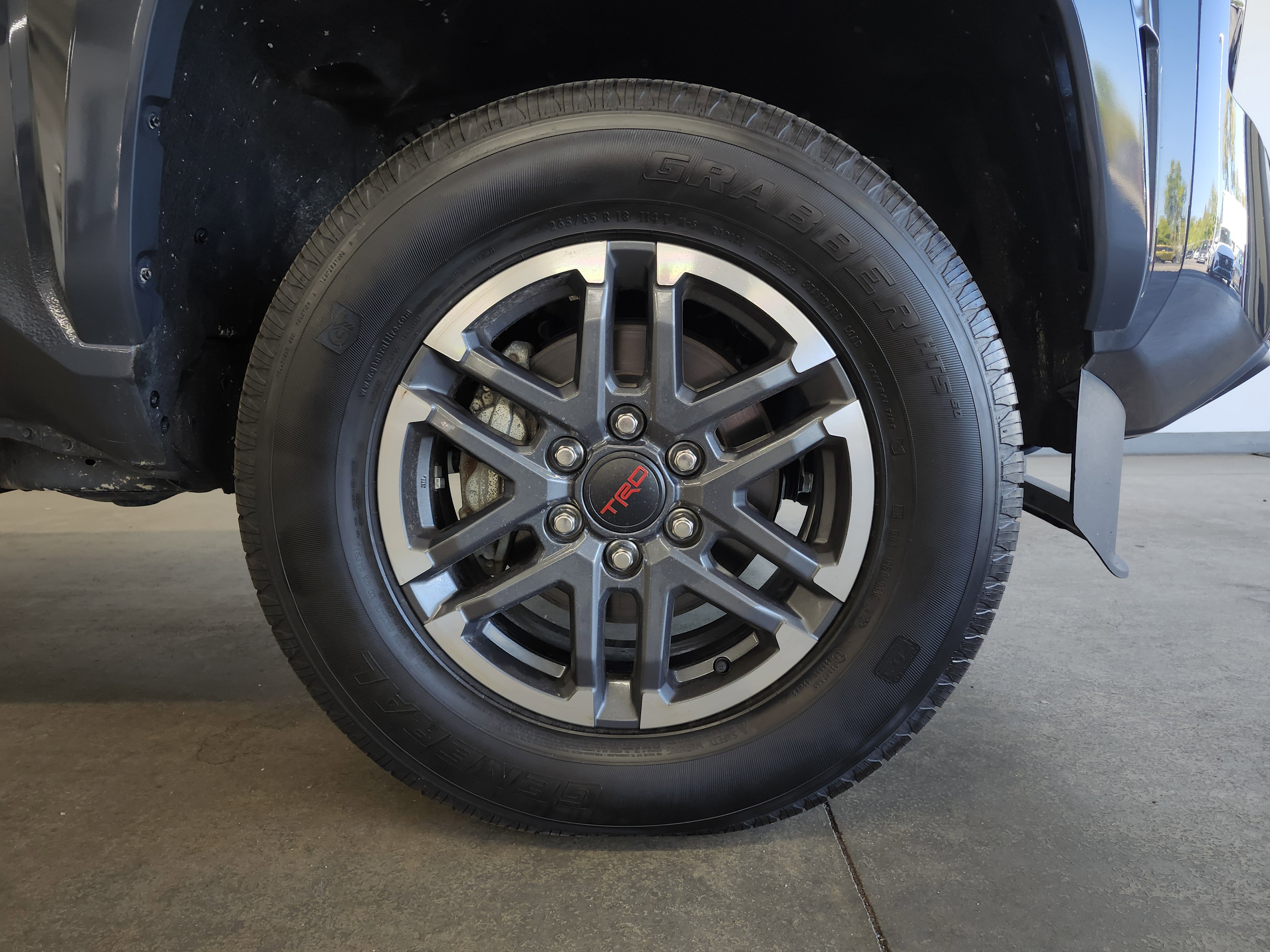 Used 2024 Toyota Tacoma TRD Sport image 26