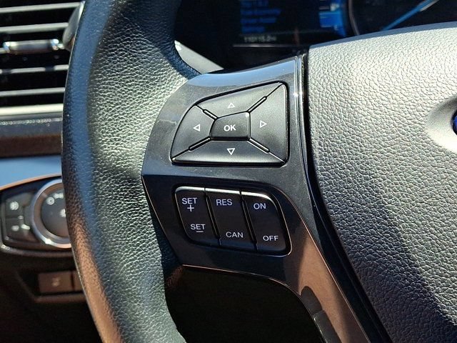 Used 2018 Ford Explorer XLT w/ Equipment Group 201A AWD/4WD image 24