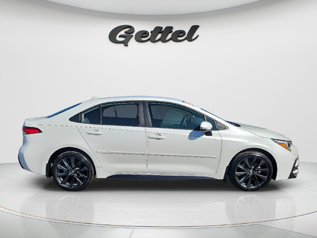 Used 2024 Toyota Corolla SE FWD image 4