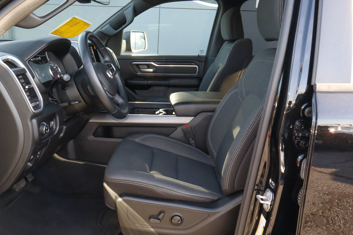 Used 2022 RAM 1500 Big Horn AWD/4WD image 7