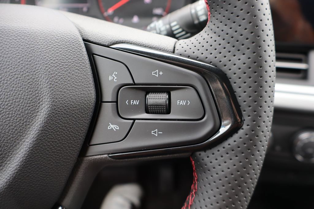 New 2026 Chevrolet Trax RS image 13