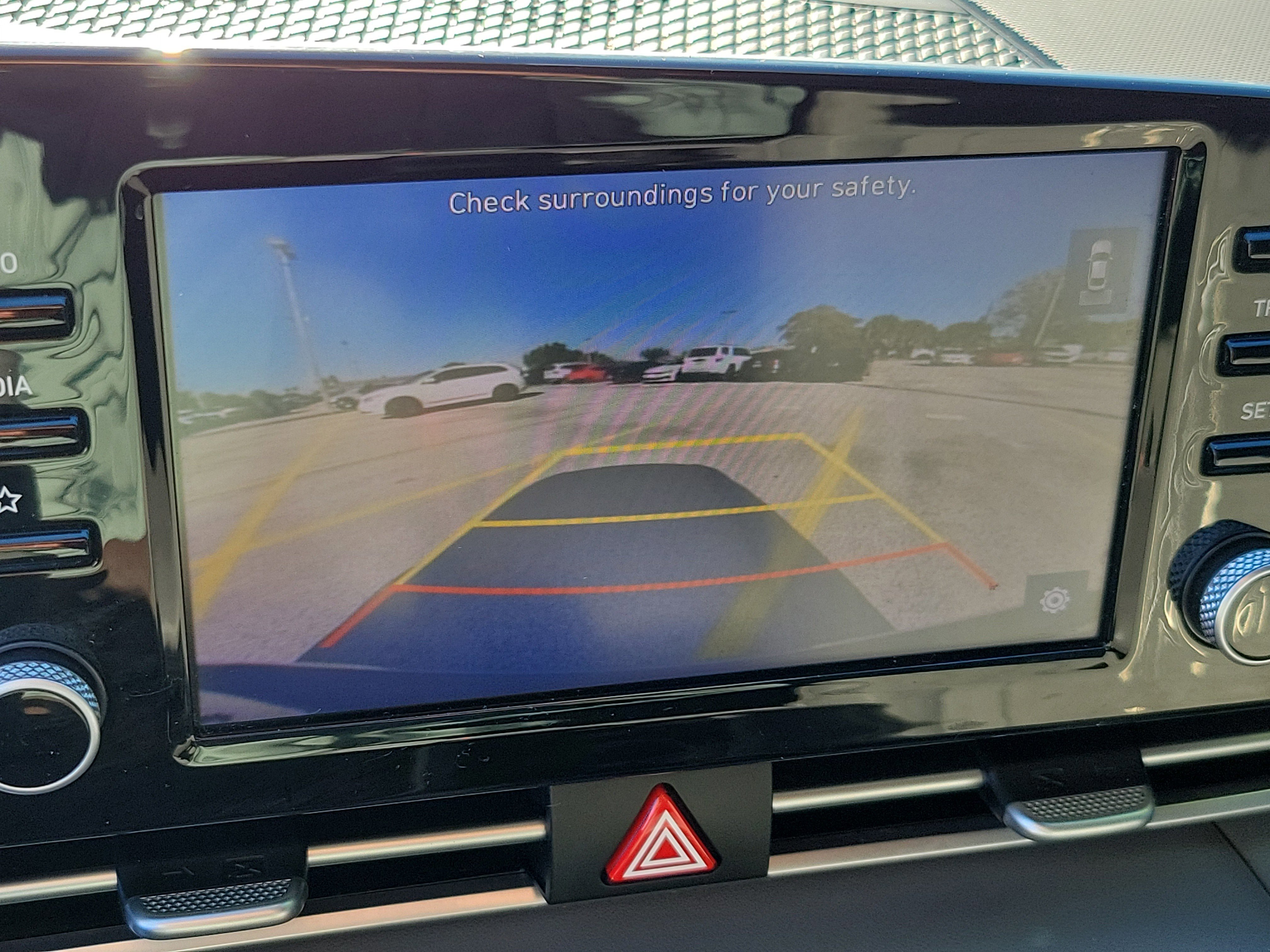 Certified 2022 Hyundai Elantra SEL w/ Convenience + Premium Package image 24