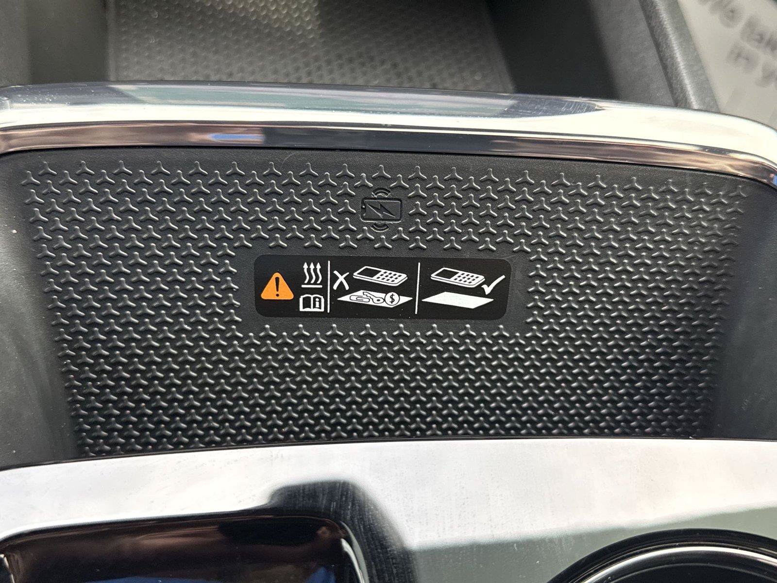 Used 2025 Chevrolet Equinox RS w/ Safety and Technology Package AWD/4WD image 39