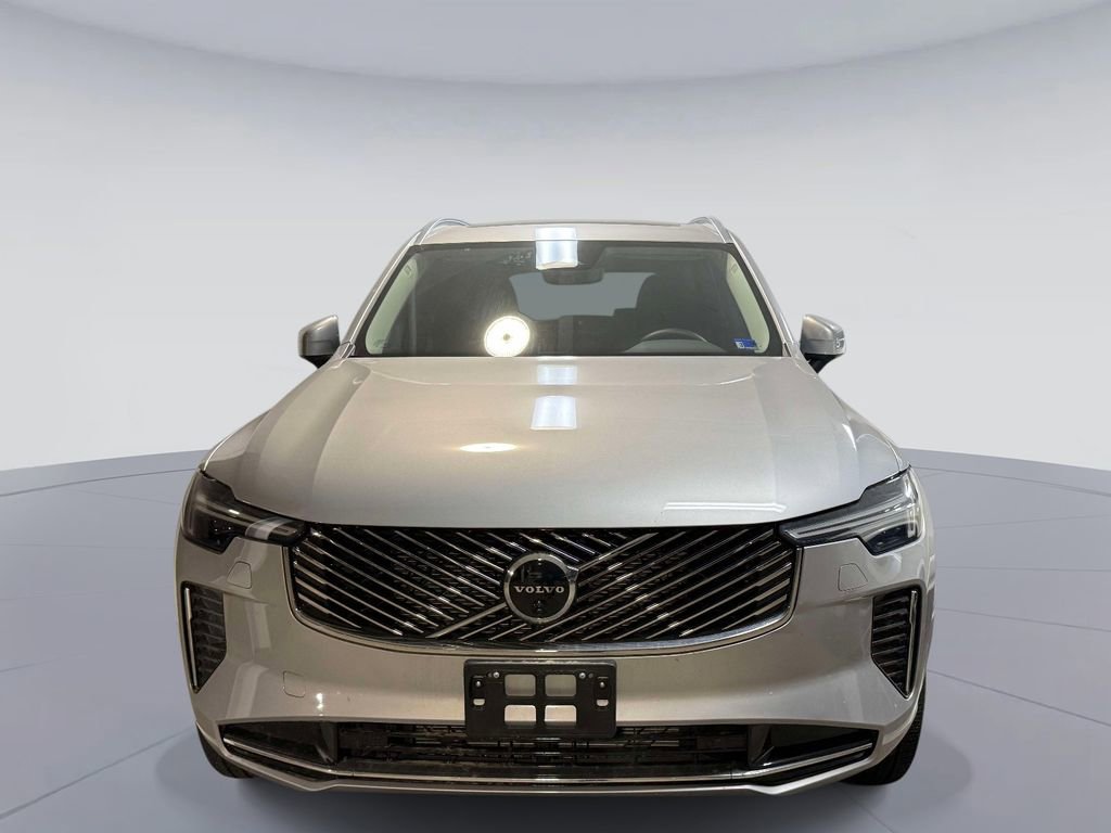 Used 2025 Volvo XC90 B6 Plus AWD/4WD image 2