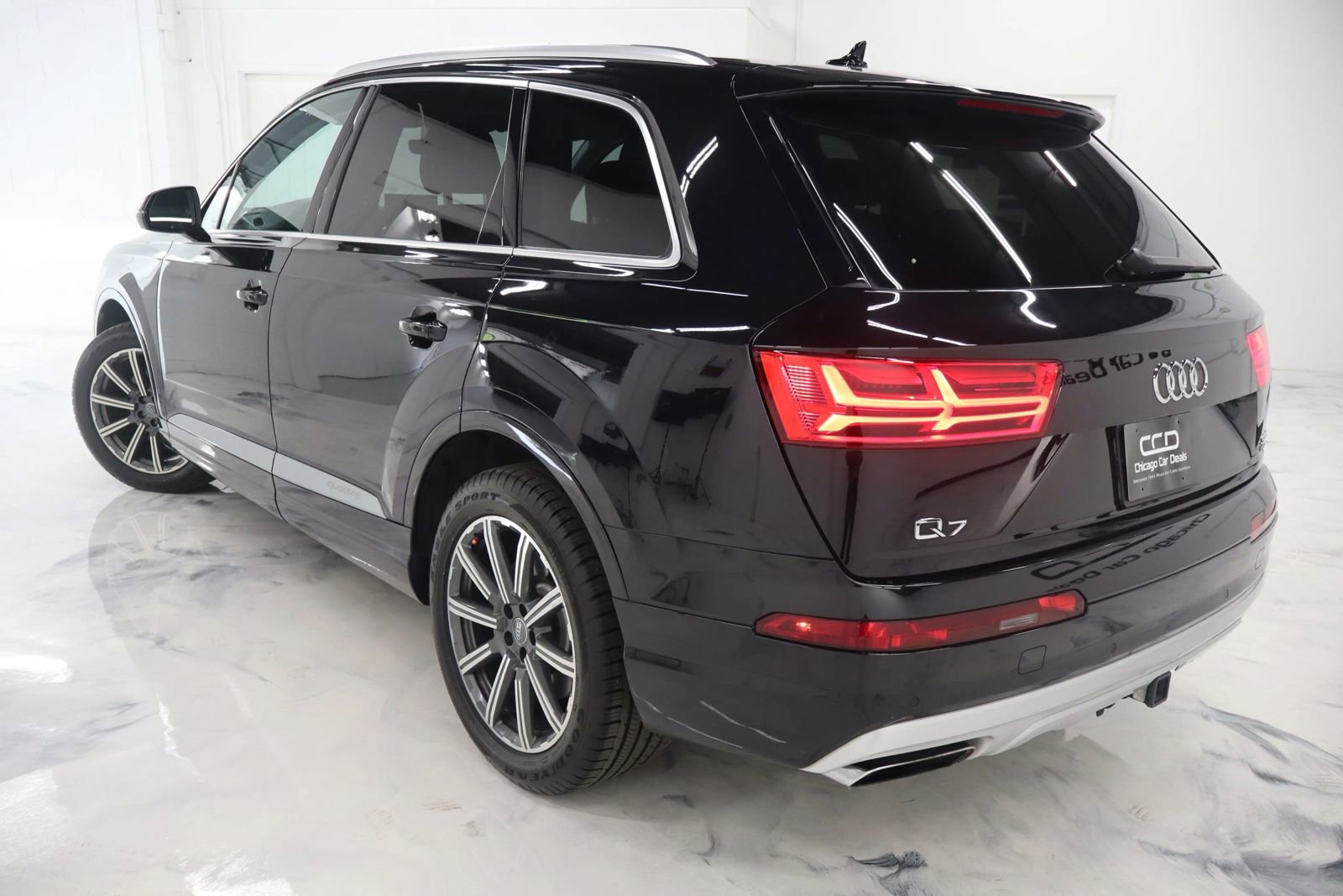 Used 2017 Audi Q7 3.0T Premium Plus AWD/4WD image 4