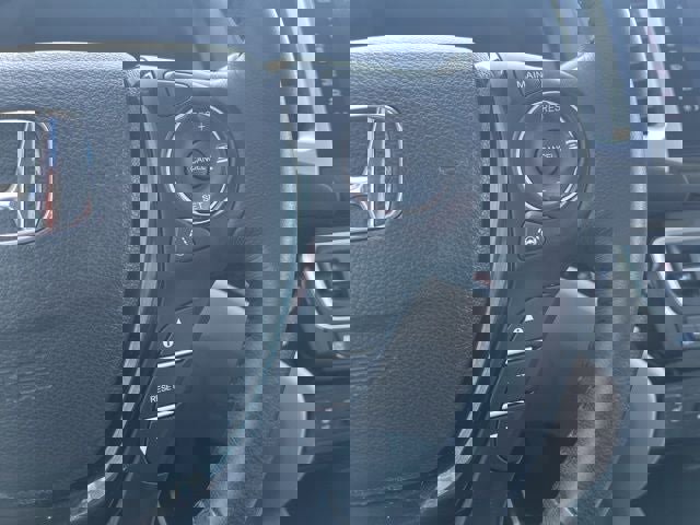 Used 2016 Honda Pilot Touring image 32