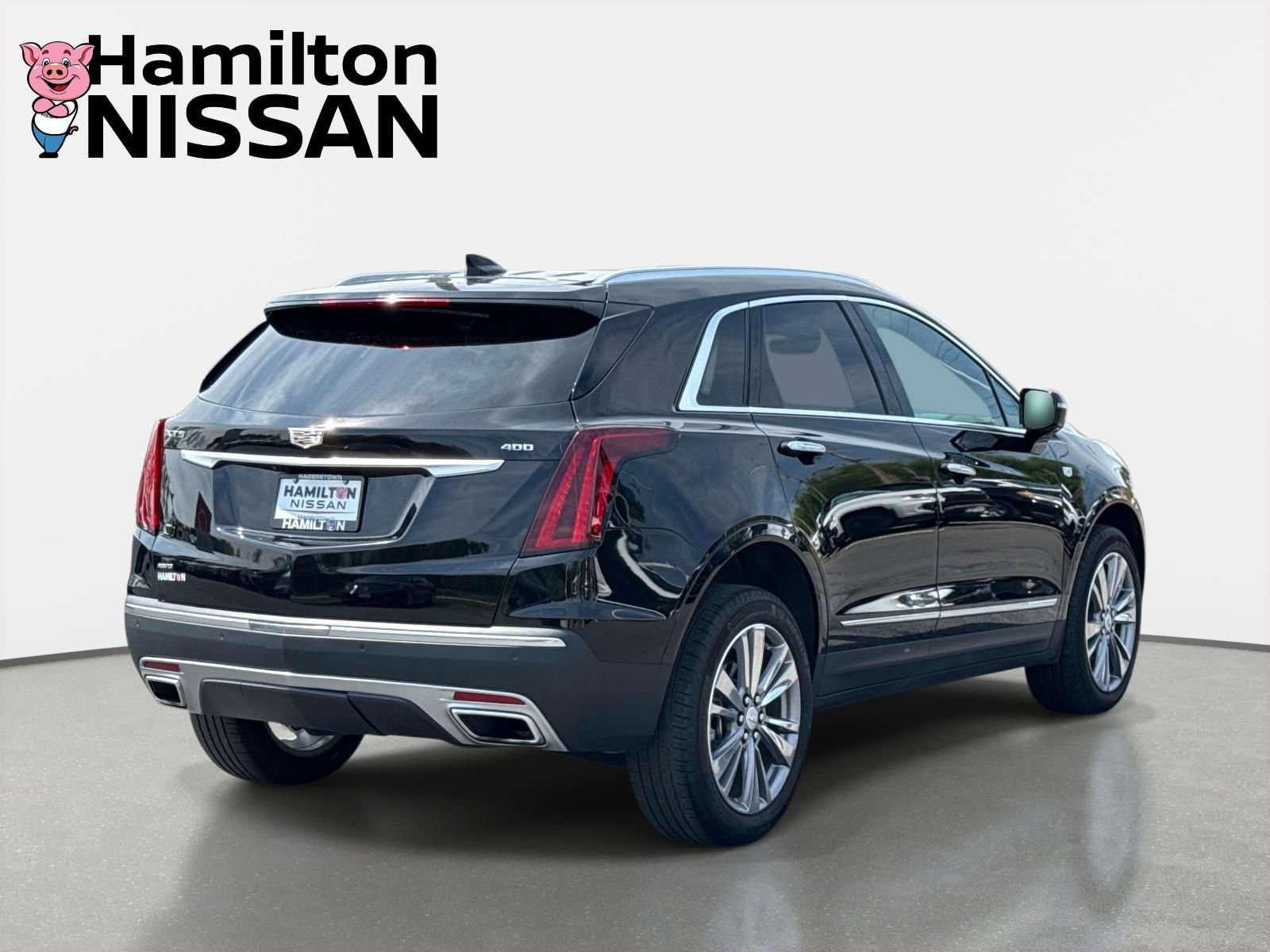 Used 2025 Cadillac XT5 Premium Luxury AWD/4WD image 2