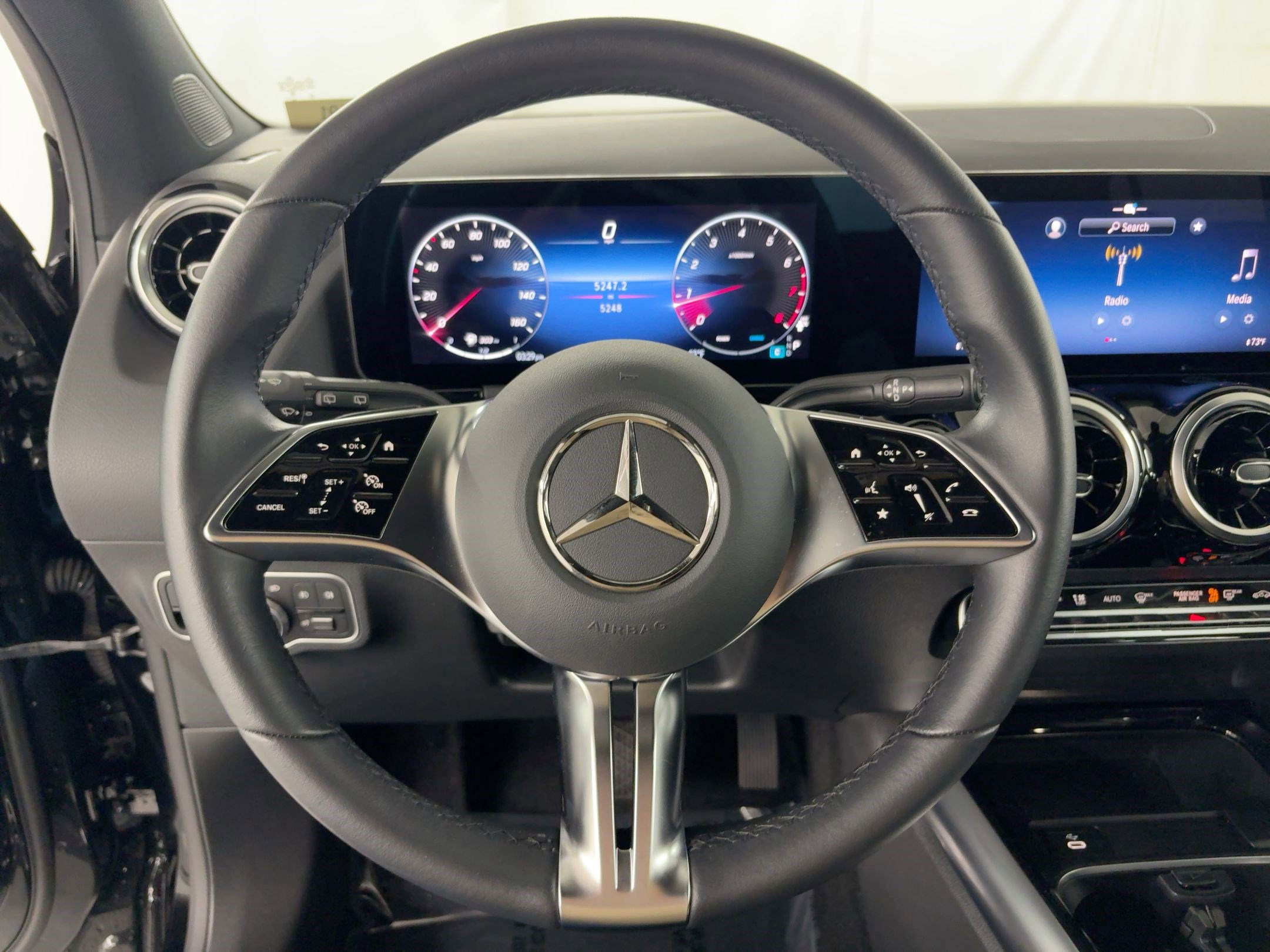 Certified 2025 Mercedes-Benz GLA 250 image 17