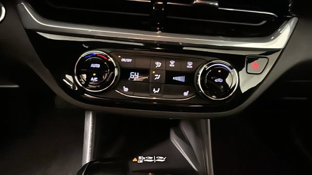 Used 2024 Buick Envista Sport Touring w/ Convenience I Package FWD image 22