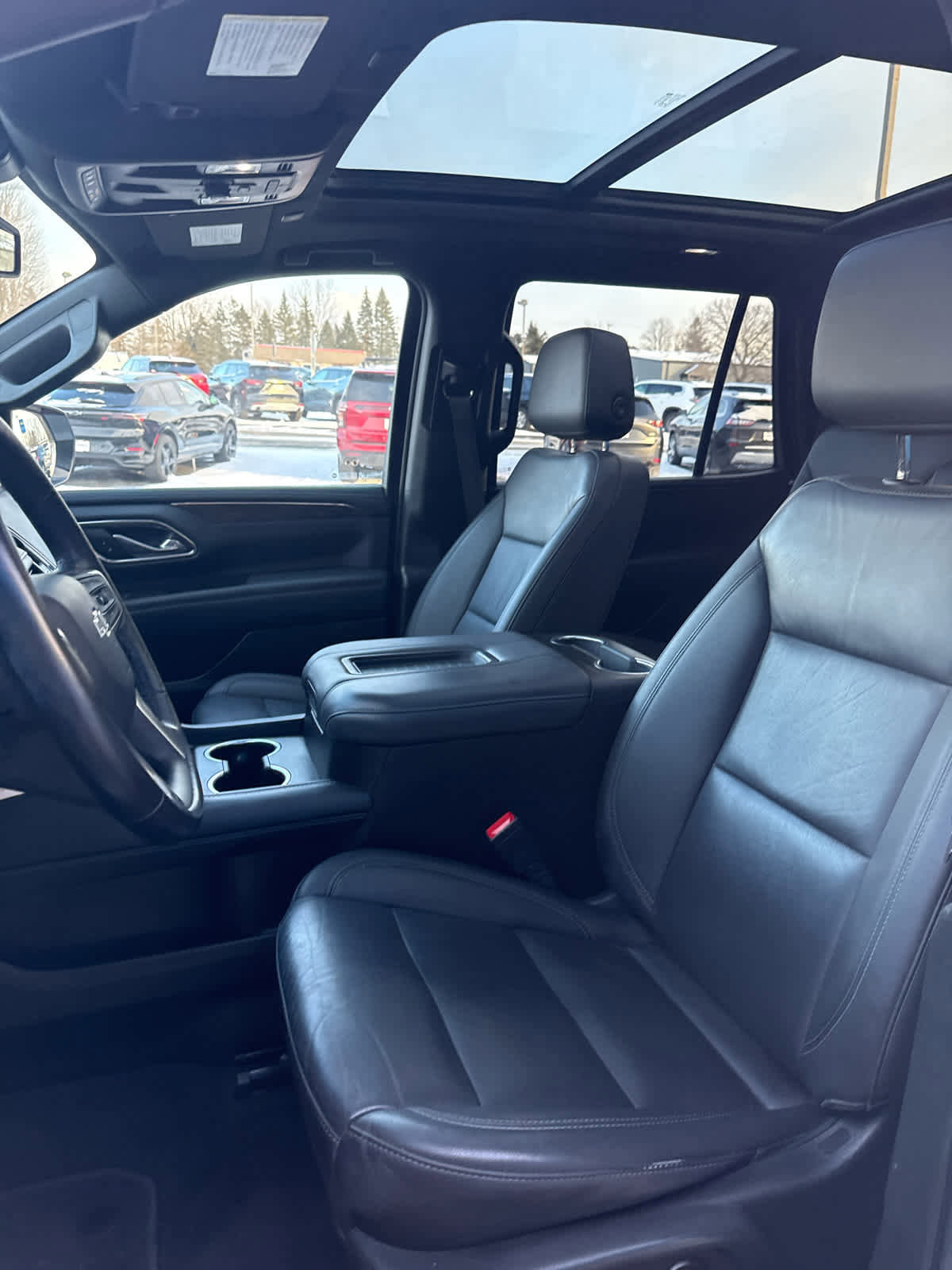 Used 2022 Chevrolet Tahoe Z71 w/ Z71 Off-Road Package image 6