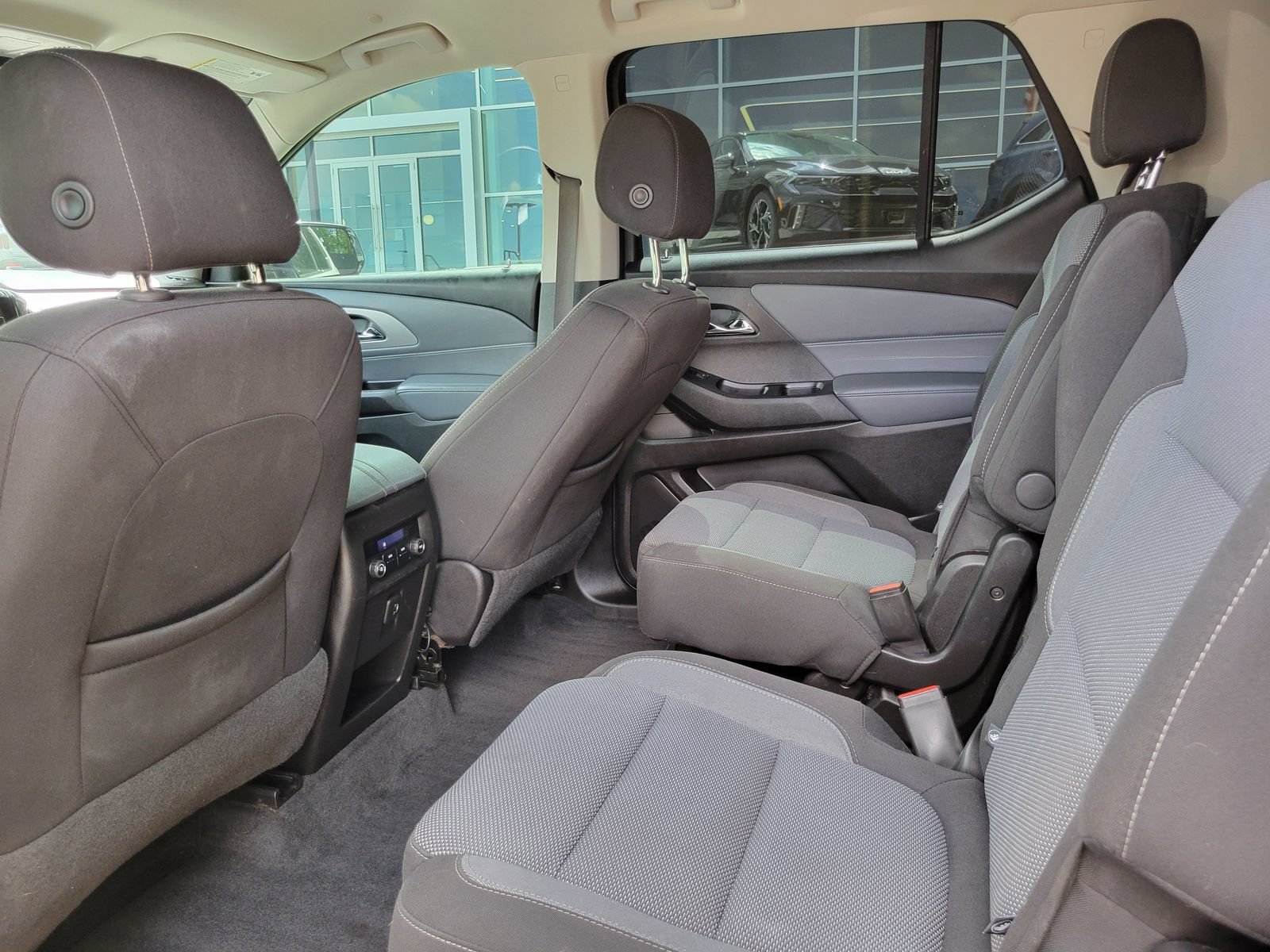 Used 2019 Chevrolet Traverse LT w/ LPO, Floor Liner Package AWD/4WD image 25
