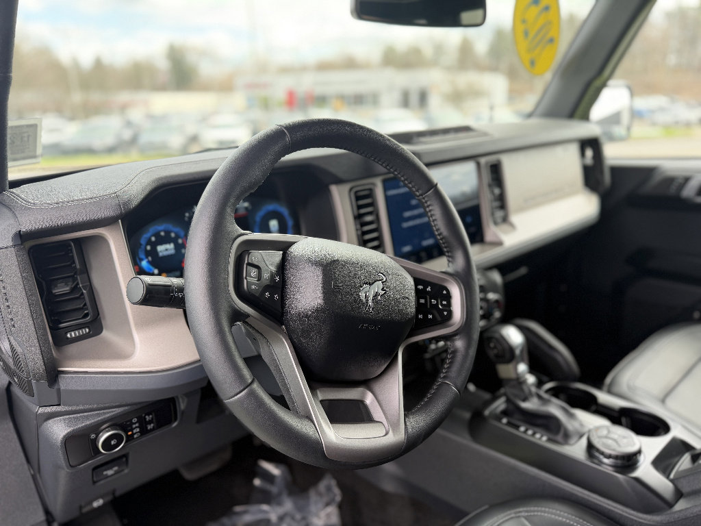 Used 2025 Ford Bronco Outer Banks w/ Sasquatch Package AWD/4WD image 13