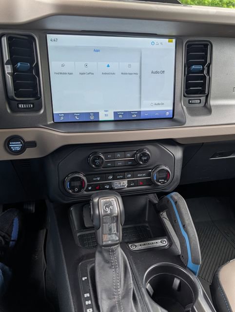 Used 2024 Ford Bronco Wildtrak AWD/4WD image 3