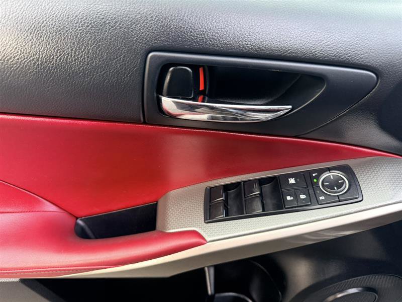 Used 2015 Lexus IS 250 image 32
