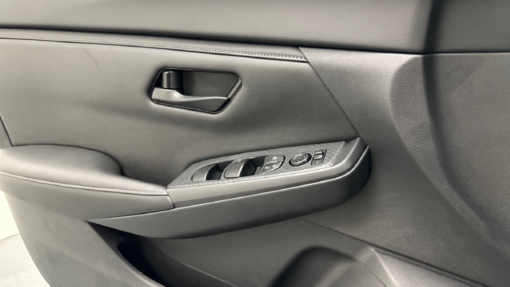 Certified 2024 Nissan Sentra S FWD image 18