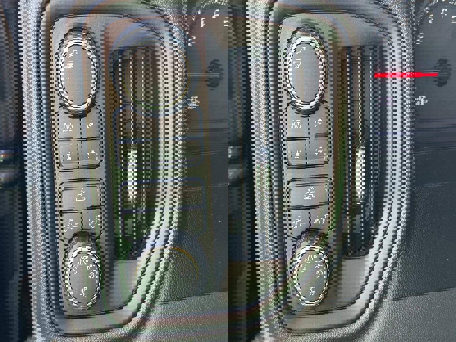 Certified 2019 Chevrolet Silverado 1500 Custom Trail Boss w/ Custom Convenience Package image 5