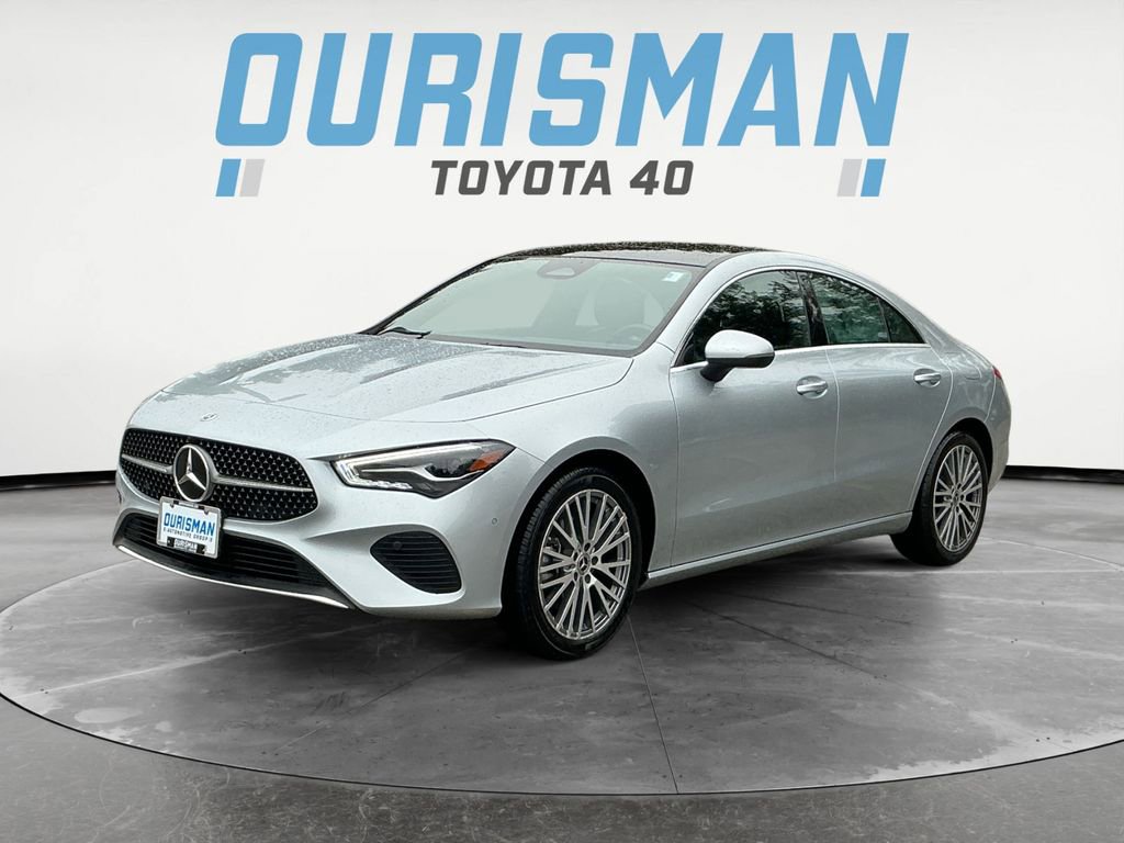 Used 2025 Mercedes-Benz CLA 250 4MATIC image 3