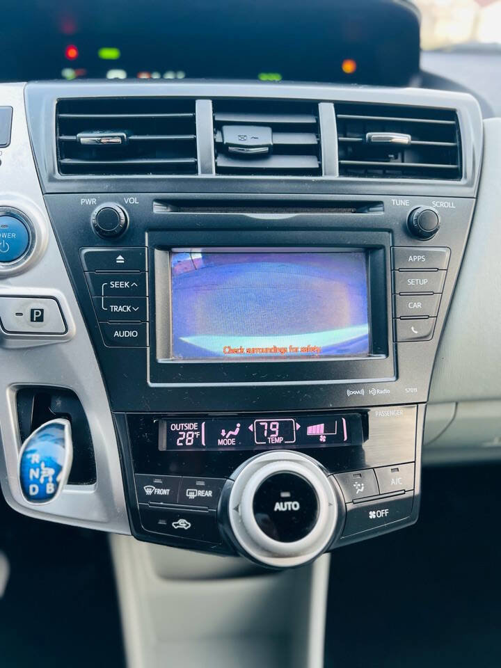 Used 2012 Toyota Prius V Three image 21