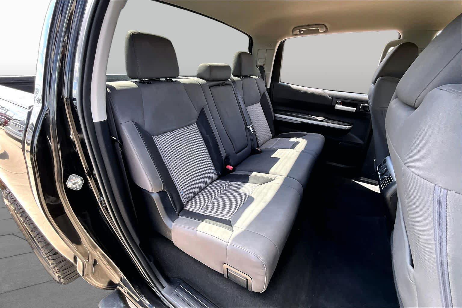 Used 2014 Toyota Tundra SR5 w/ SR5 Upgrade Package RWD image 20