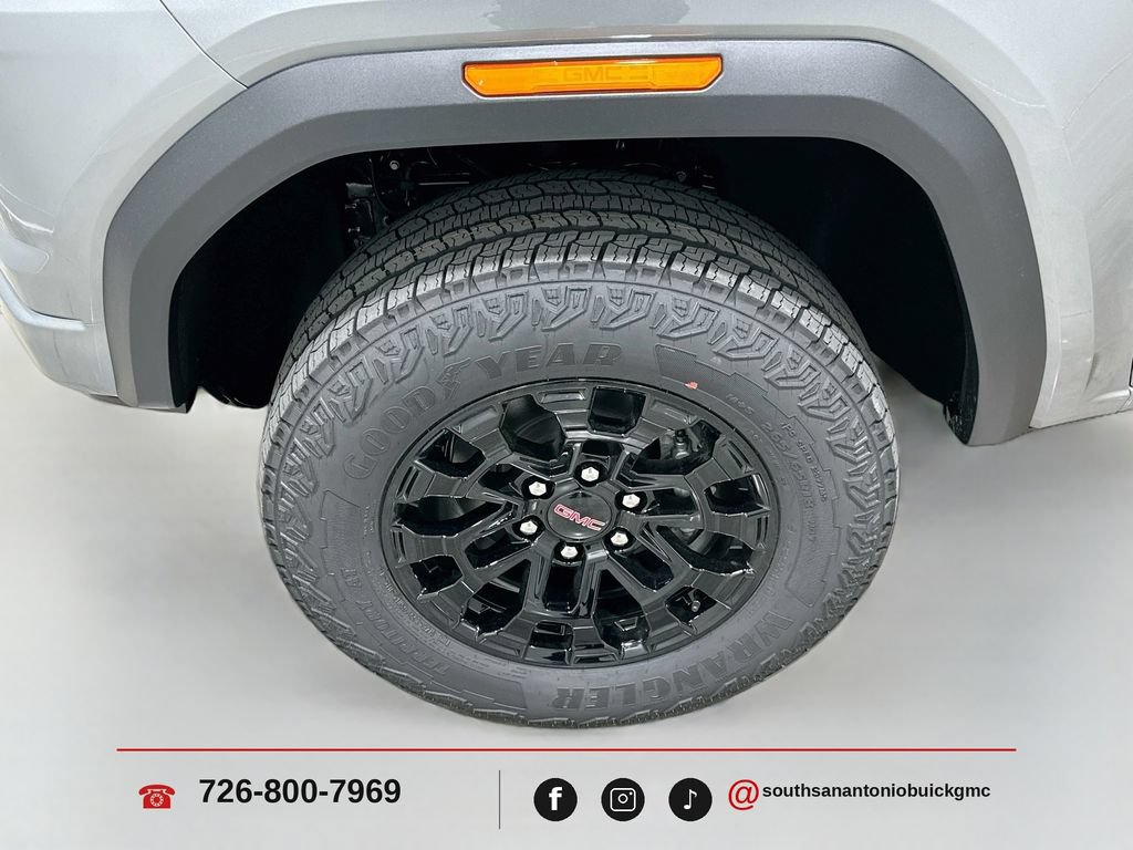 New 2026 GMC Canyon Elevation w/ Convenience Package RWD image 32