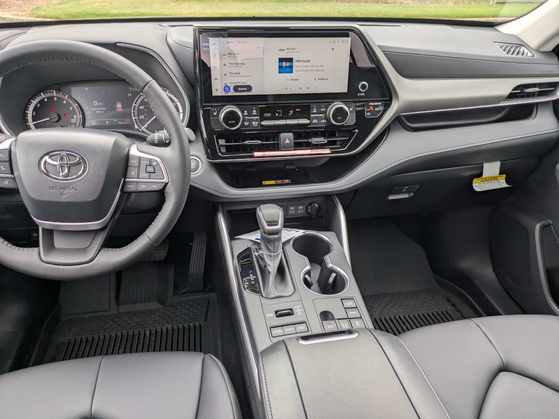 New 2026 Toyota Highlander XLE AWD/4WD image 17