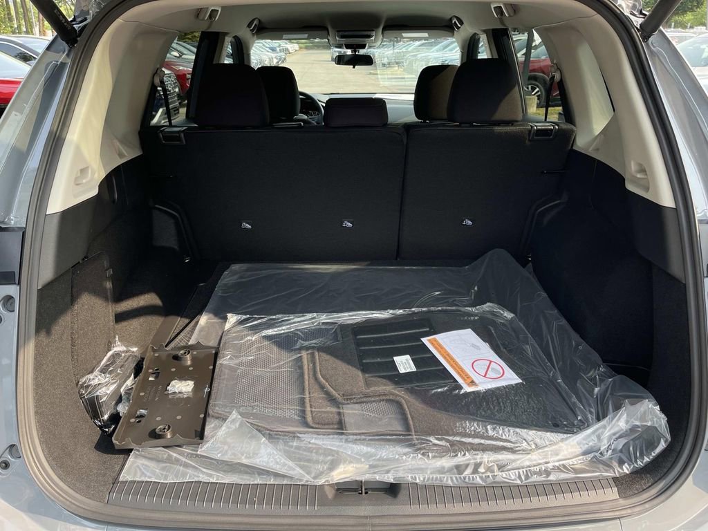 New 2026 Nissan Rogue SV FWD image 12