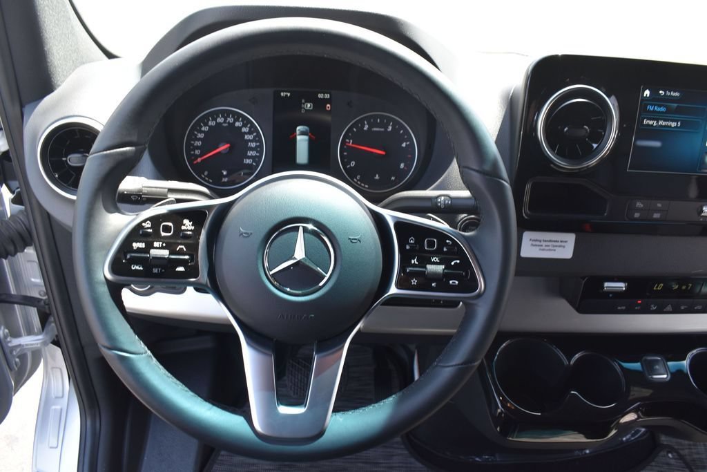 Used 2022 Mercedes-Benz Sprinter 3500 image 27