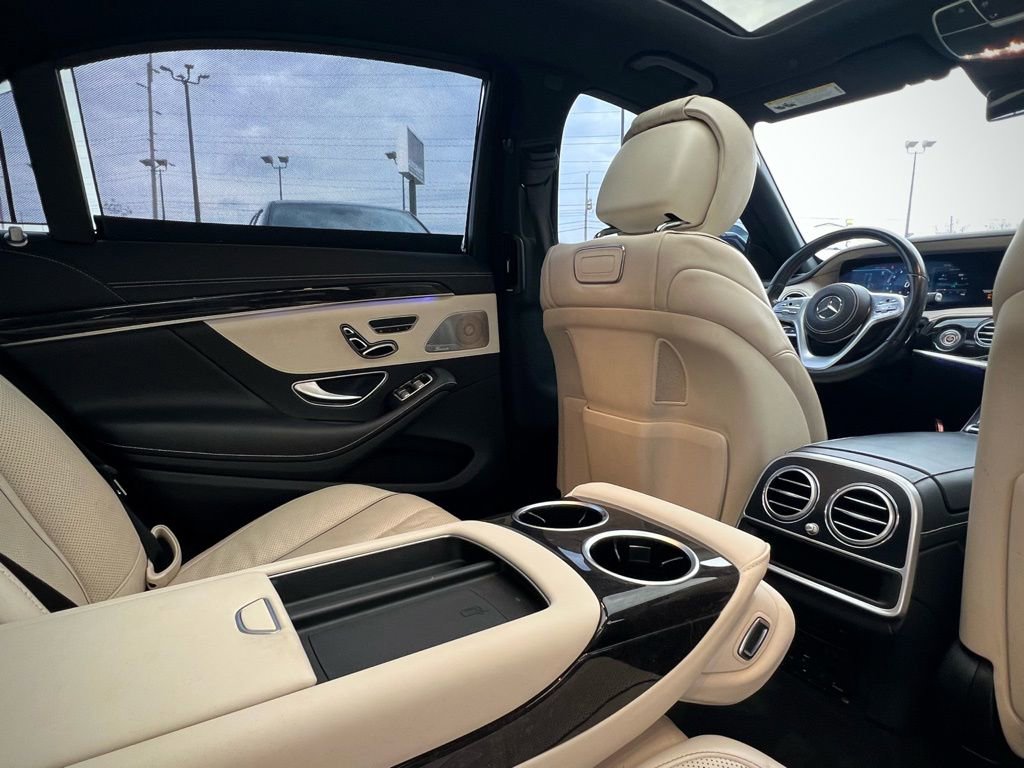 Used 2018 Mercedes-Benz S 560 Sedan image 29