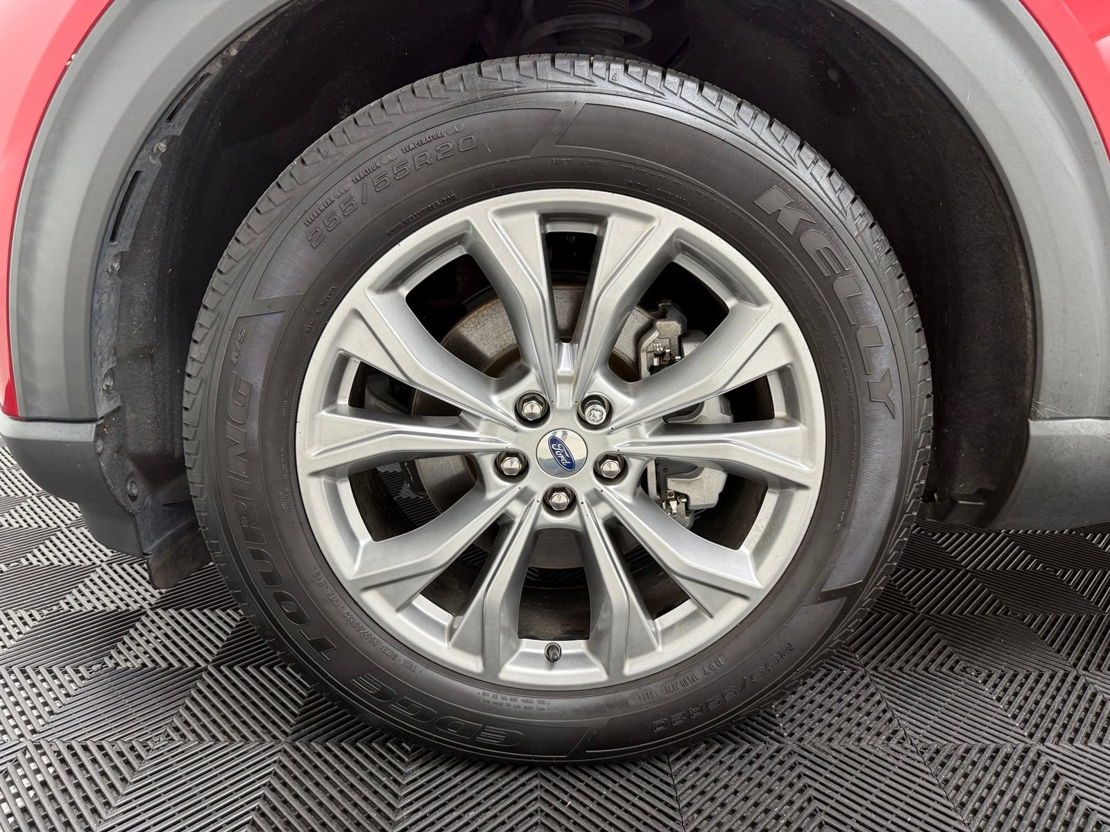 Used 2021 Ford Explorer XLT w/ Equipment Group 202A RWD image 10