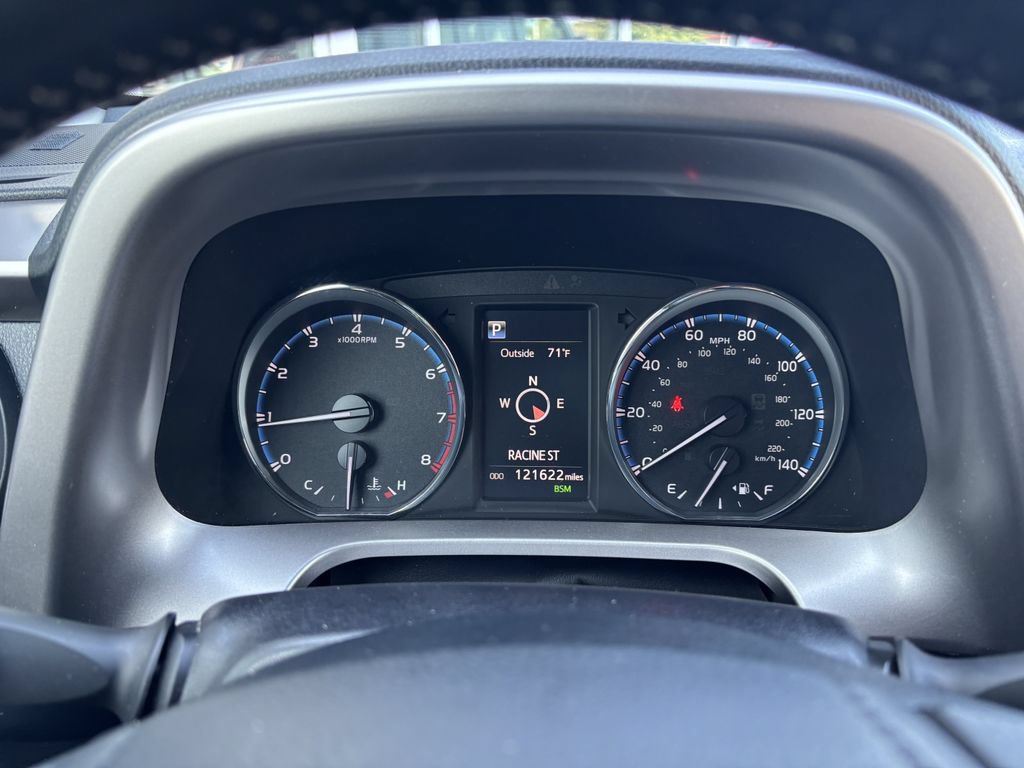 Used 2018 Toyota RAV4 Limited w/ Advanced Technology Package FWD image 17
