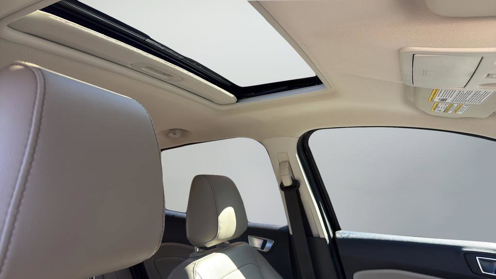 Used 2021 Ford EcoSport Titanium FWD image 16