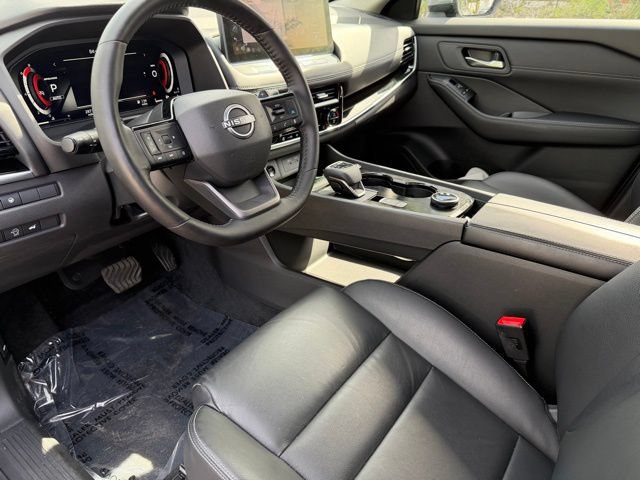 Used 2025 Nissan Rogue SL AWD/4WD image 20