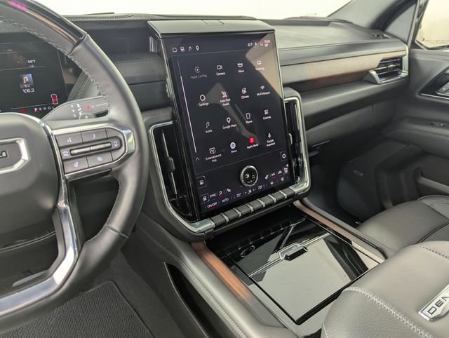 Used 2025 GMC Yukon Denali w/ Denali Reserve Package AWD/4WD image 19