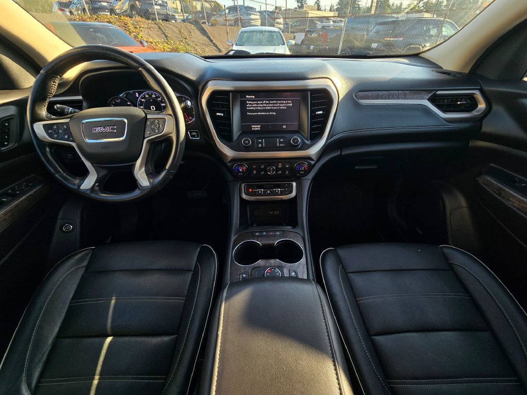 Used 2020 GMC Acadia Denali w/ Denali Ultimate Package AWD/4WD image 19