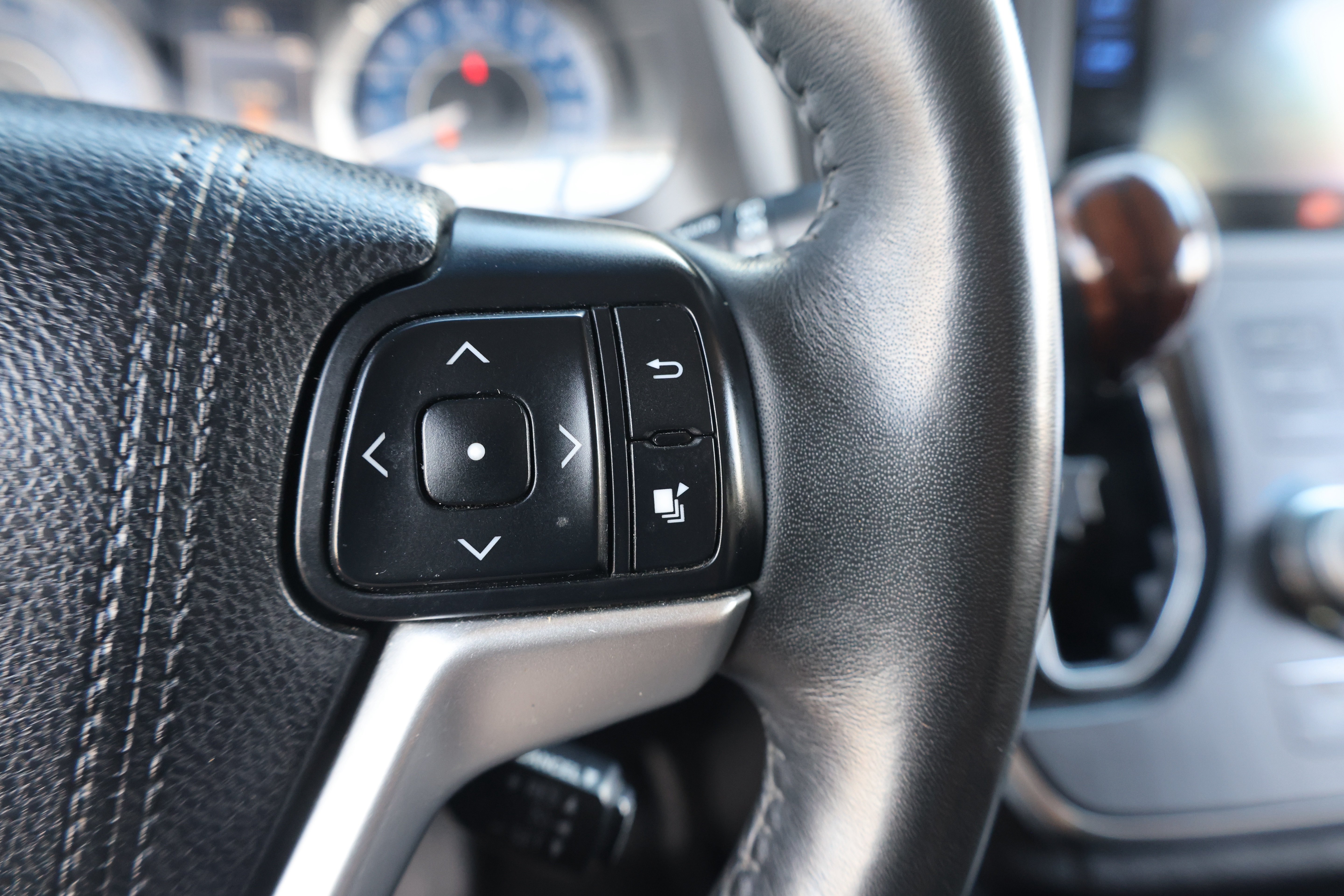 Used 2015 Toyota Sienna Limited Premium AWD/4WD image 19