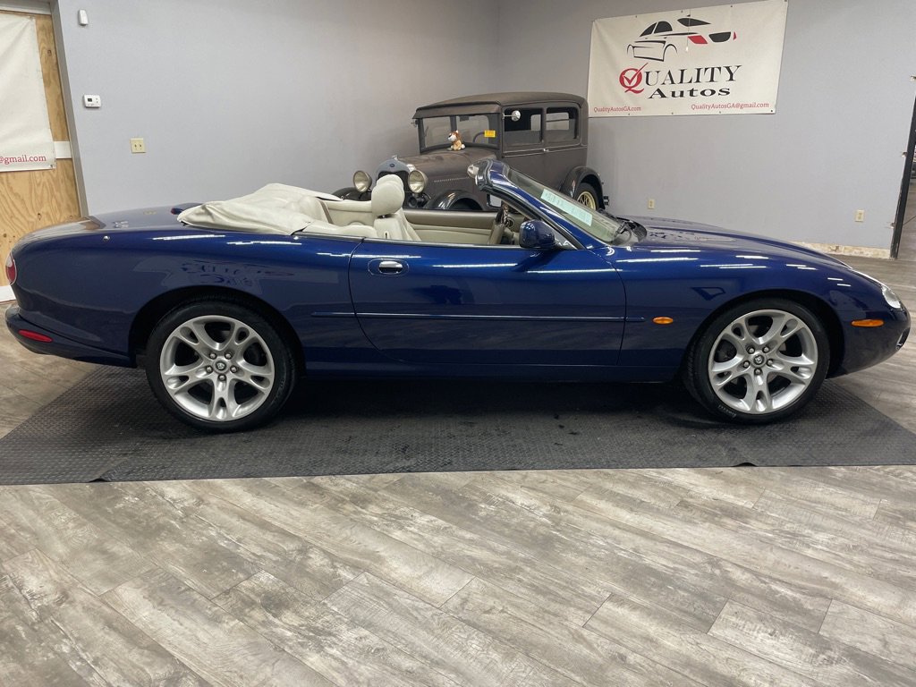 Used 2003 Jaguar XK8 Convertible image 11