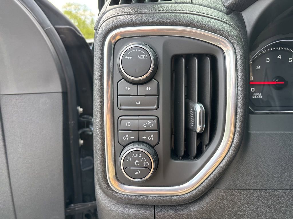 Used 2020 Chevrolet Silverado 2500 LT w/ All Star Edition image 21