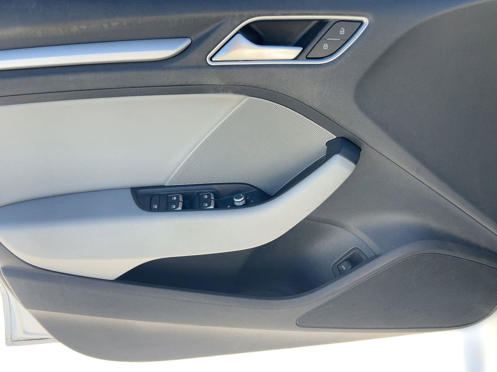 Used 2017 Audi A3 2.0T Premium image 13