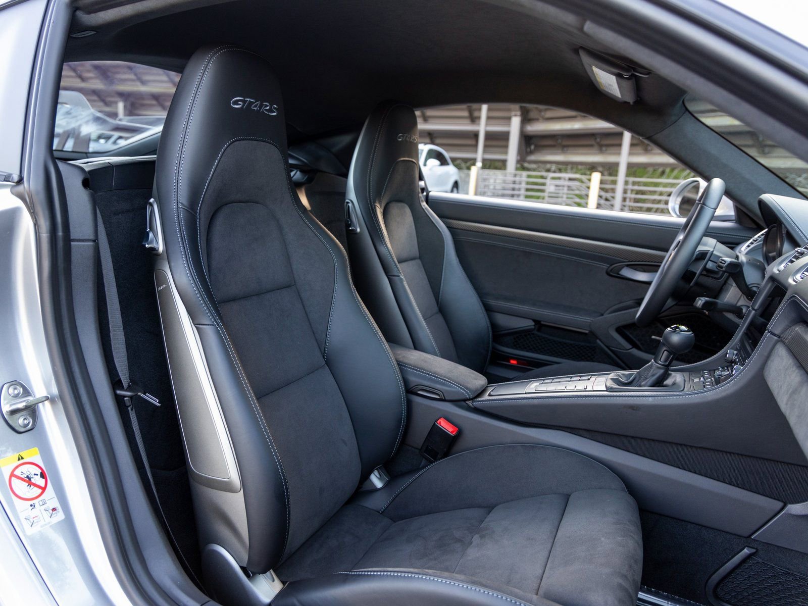 Certified 2025 Porsche 718 Cayman GT4 RS RWD image 59