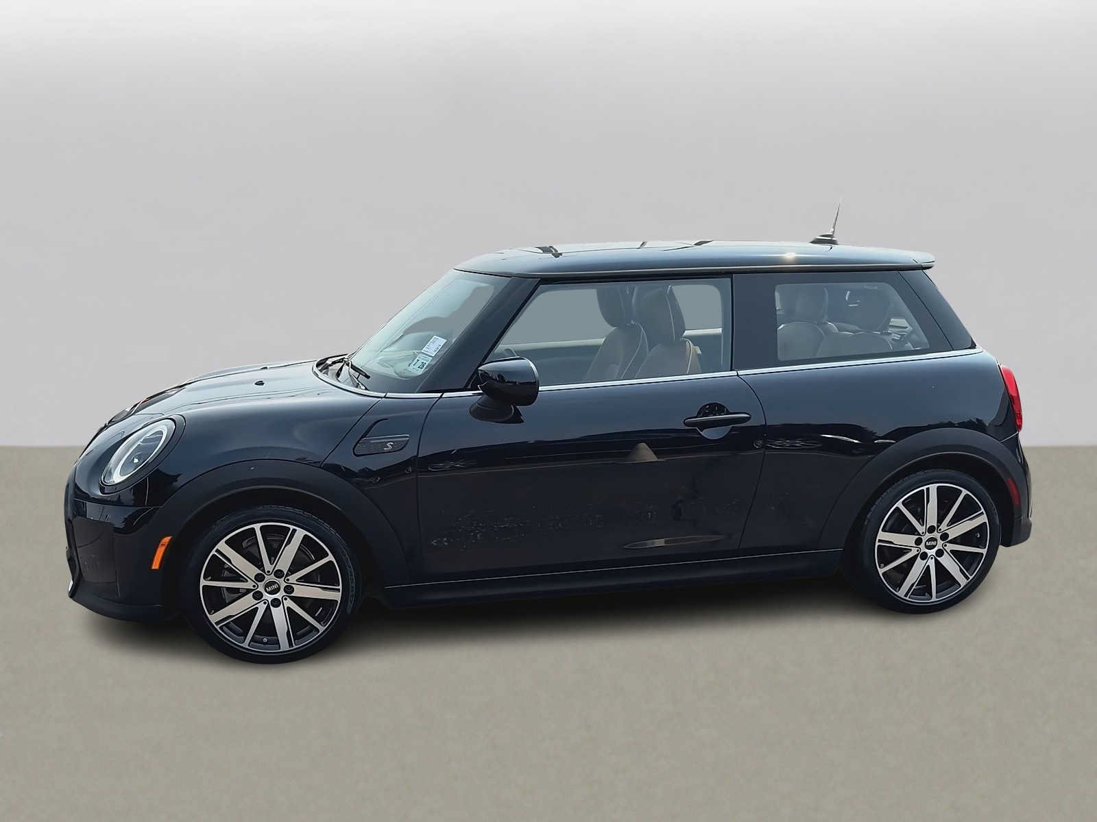 Used 2024 MINI Cooper S FWD image 5