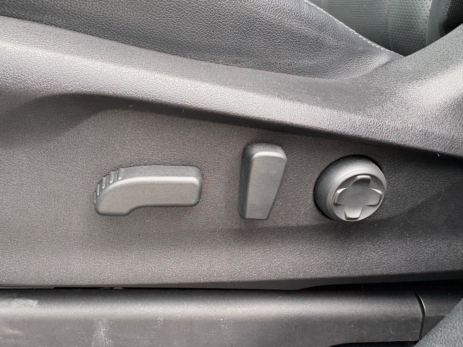 Used 2023 Subaru Ascent Touring image 26