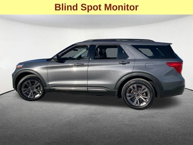 Used 2021 Ford Explorer XLT w/ Equipment Group 202A image 6