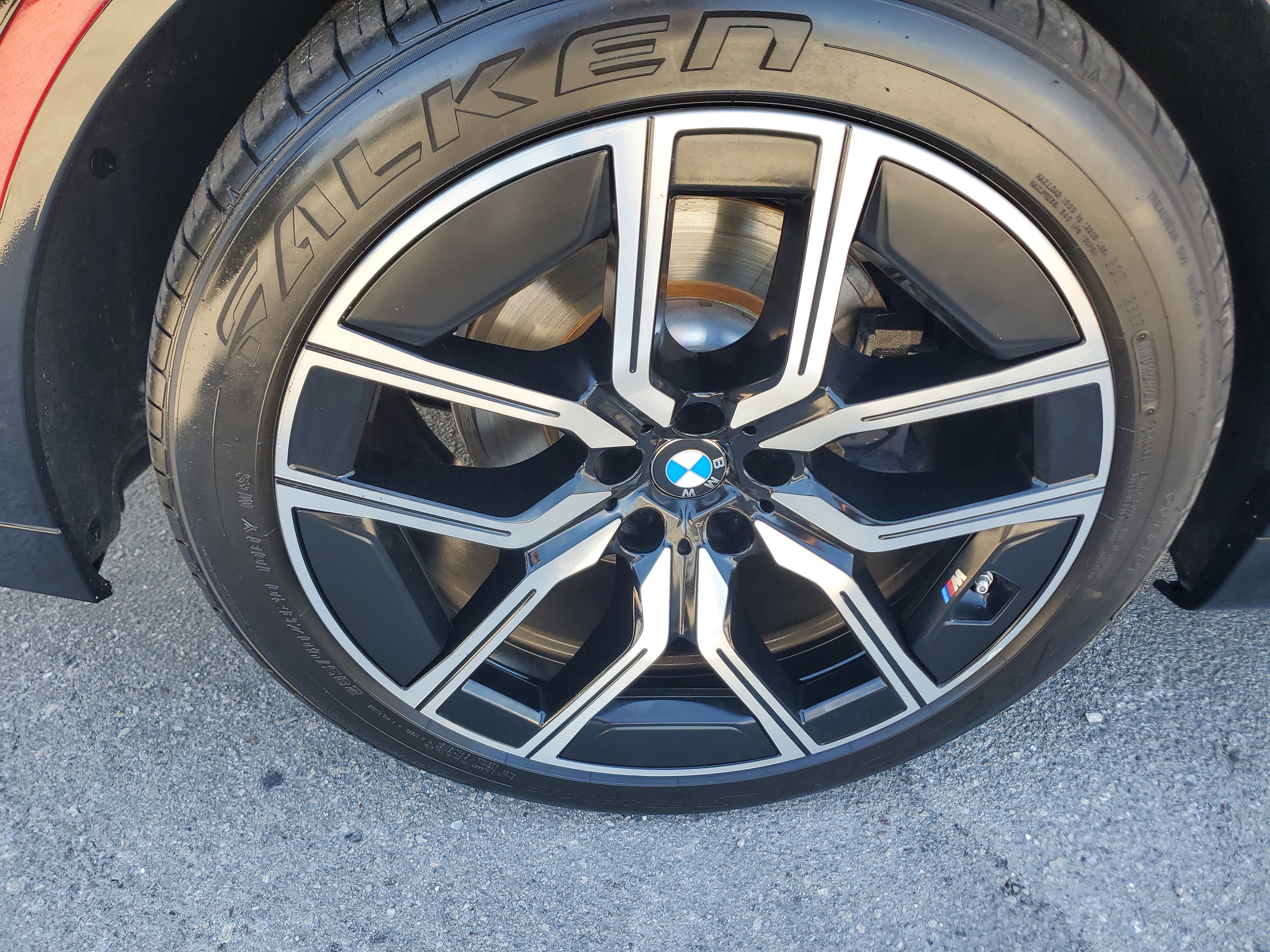 Used 2024 BMW 740i image 10