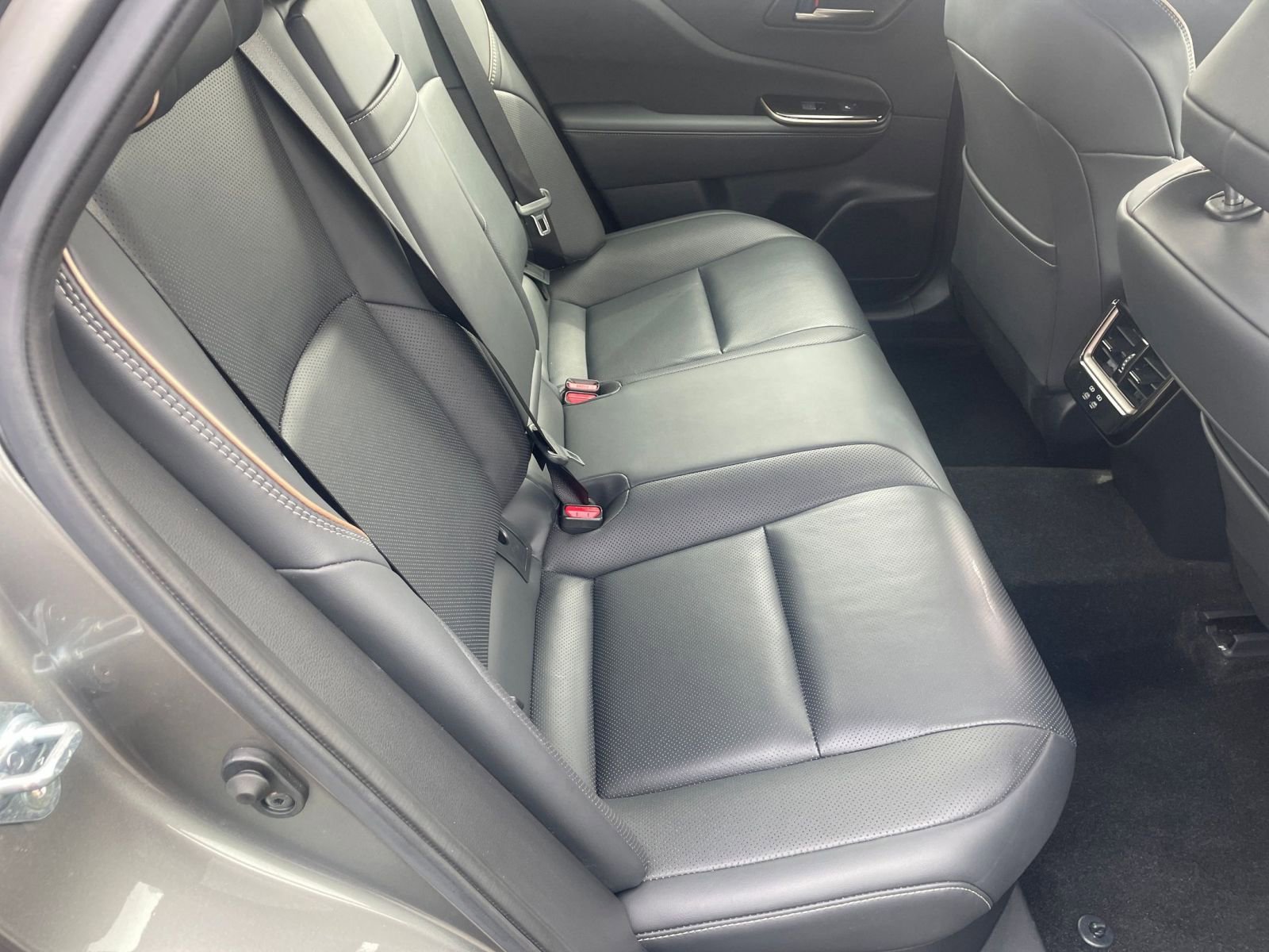 Used 2025 Toyota Crown XLE image 38